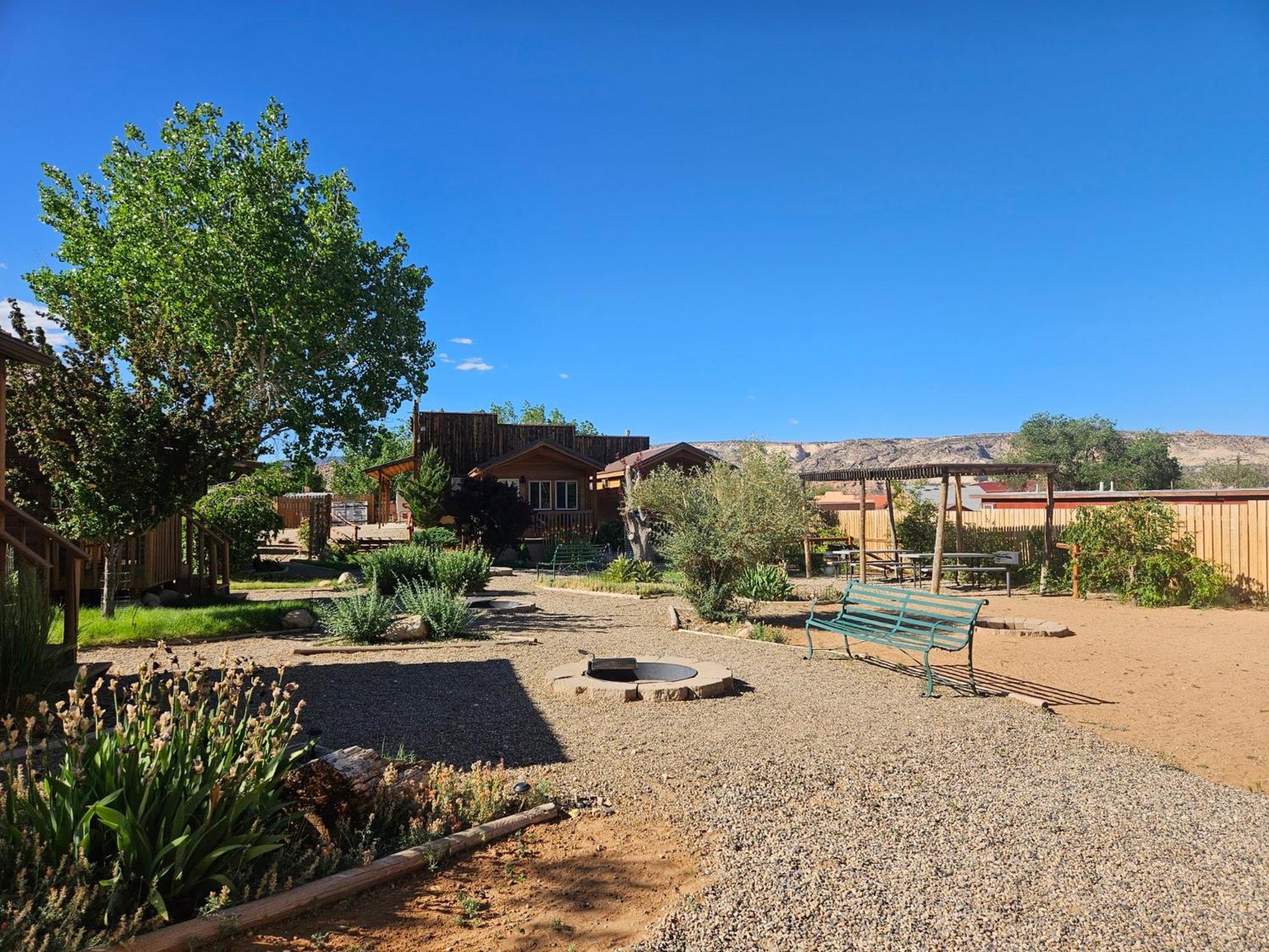 Canyons Of Escalante Rv Park Exteriör bild
